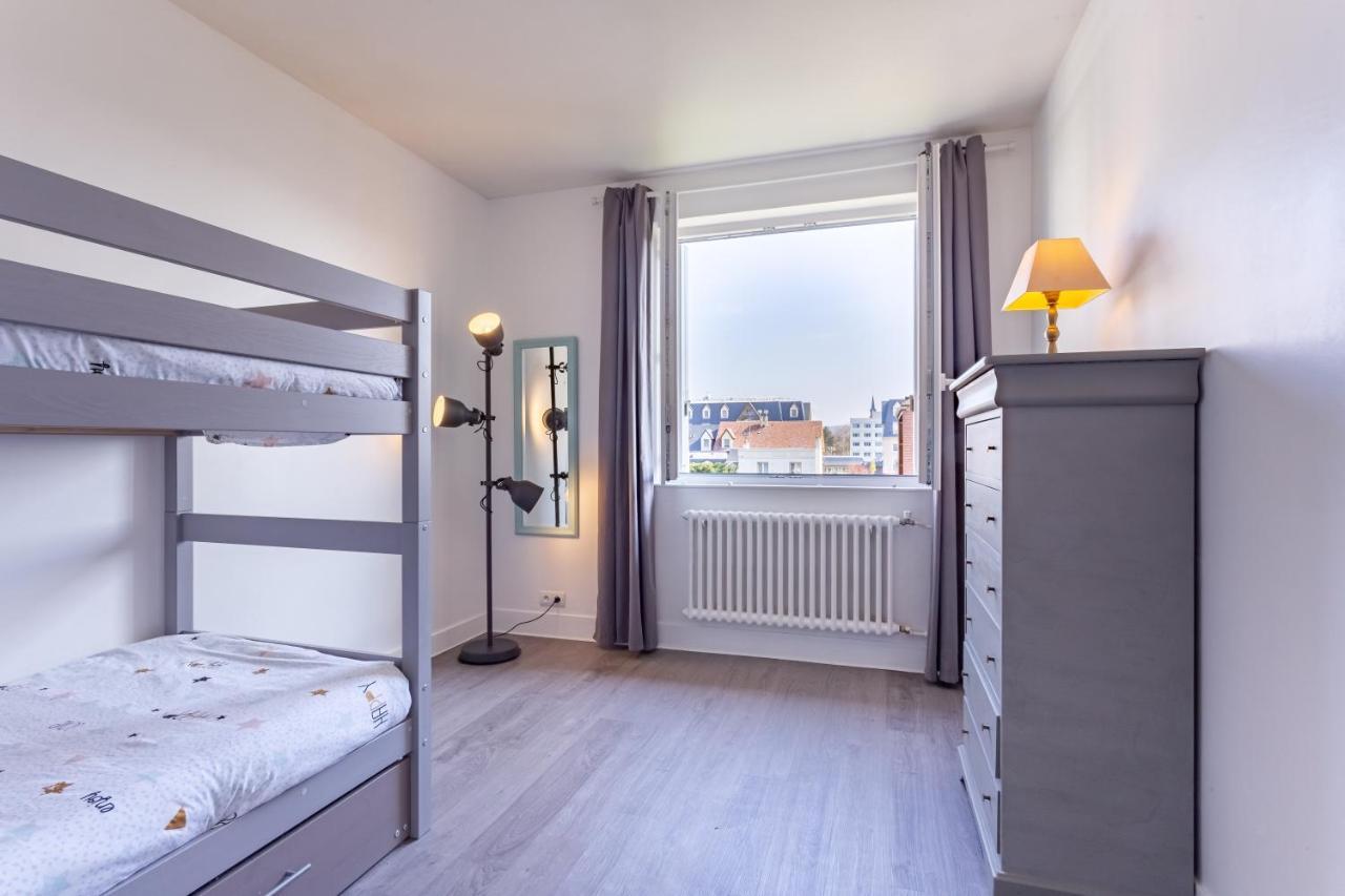 Le Carrousel - Appartement Avec Studio Attenant Deauville Exteriör bild